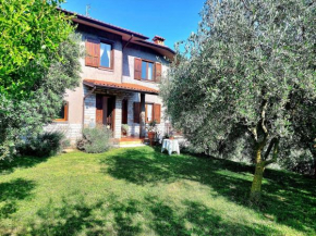 Scenic Apartment Villa Sandrini